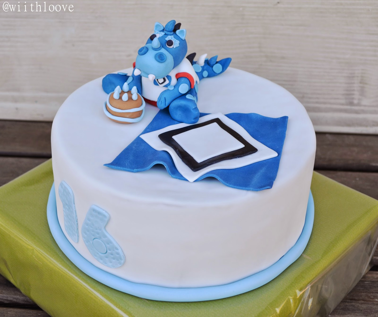 hsv torte Hsv Geburtstagstorte
wiithloove HSV Torte