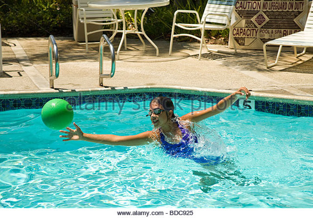 Im Schwimmbad Gefickt
 teen im schwimmbad ficken