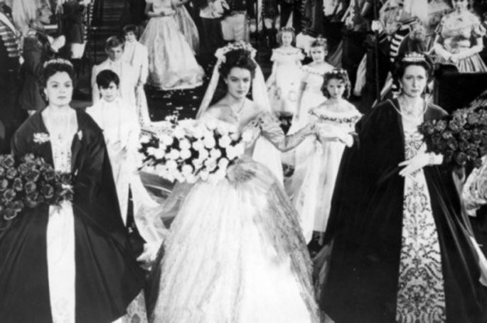 Jackie Kennedy Hochzeitskleid
 Brautkleider für Prinzessinen Heiraten wie Kaiserin Sissi