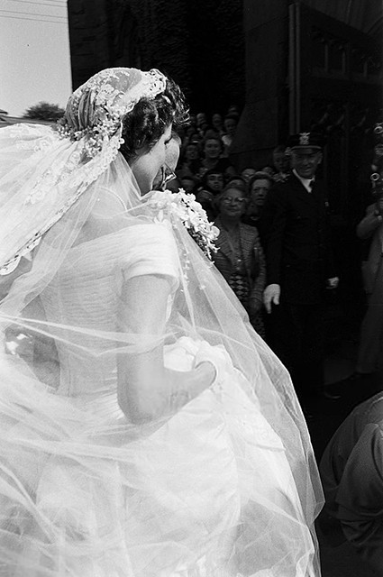 Jackie Kennedy Hochzeitskleid
 Minute Retro wie das Hochzeitskleid Jacqueline Kennedy