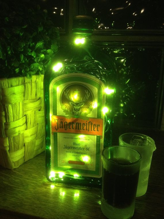 Jägermeister Geschenke
 1 Liter Jägermeister Flasche mit LED Beleuchtung von