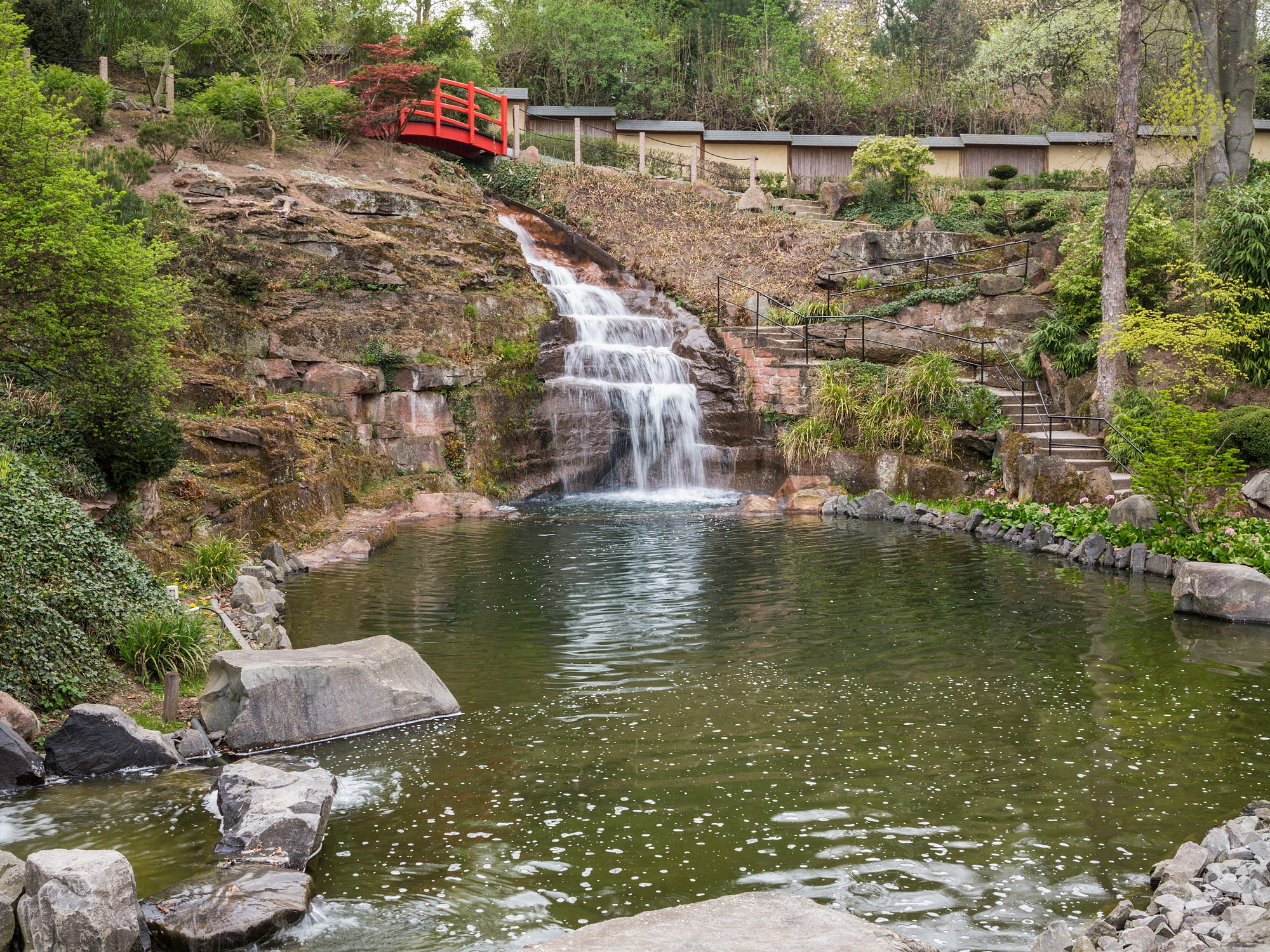 Japanischer Garten Kaiserslautern
 File Wasserfall am unteren Teich Japanischer Garten