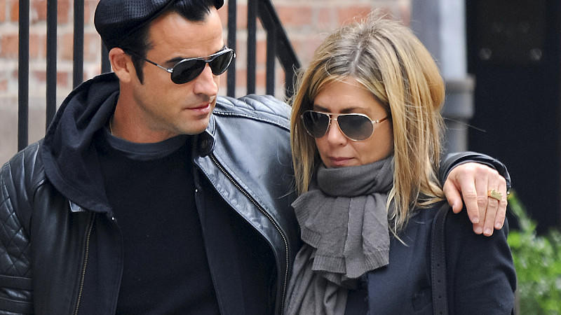 Jennifer Aniston Brad Pitt Hochzeit
 Nach der Hochzeit von Brad Pitt und Angelina Jolie sagt