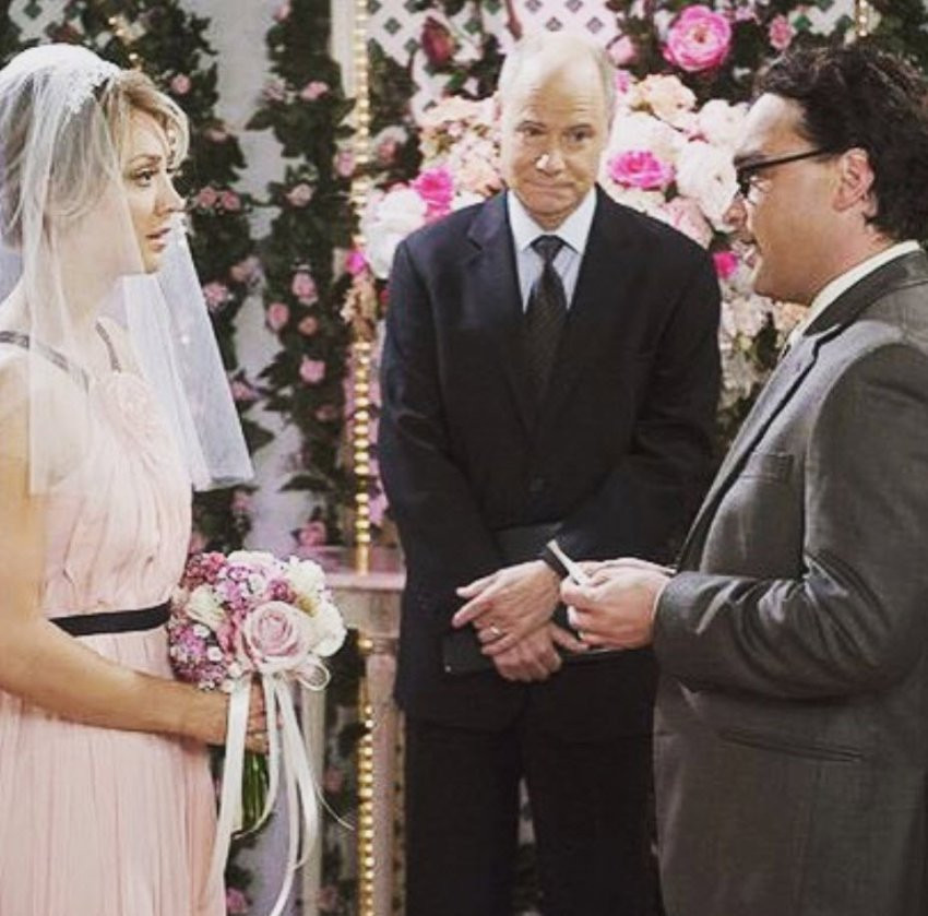 Kaley Cuoco Hochzeitskleid
 "Big Bang Theory" Kaley Cuoco Sweeting postet