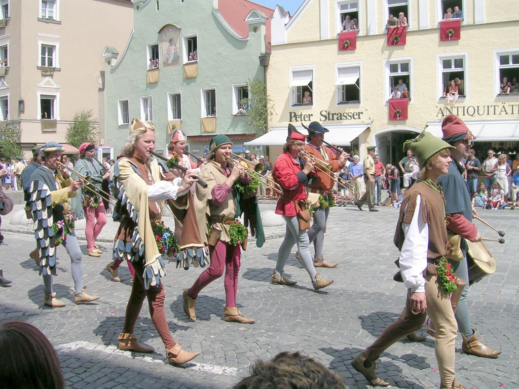 Karten Landshuter Hochzeit
 La Boda de Landshut