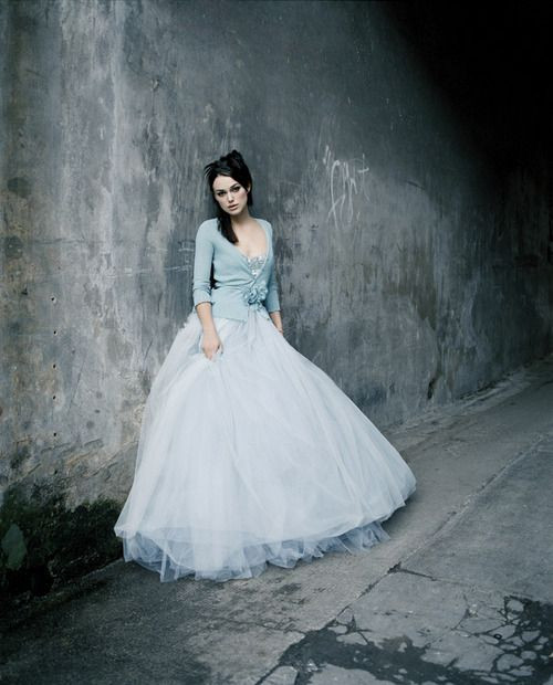 Keira Knightley Hochzeitskleid
 keira knightley in a light blue tulle dress she looks