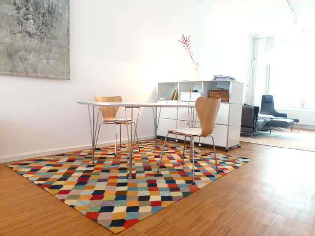 Kelim Teppich Modern
 Kelim im Essbereich Modern Esszimmer Berlin von