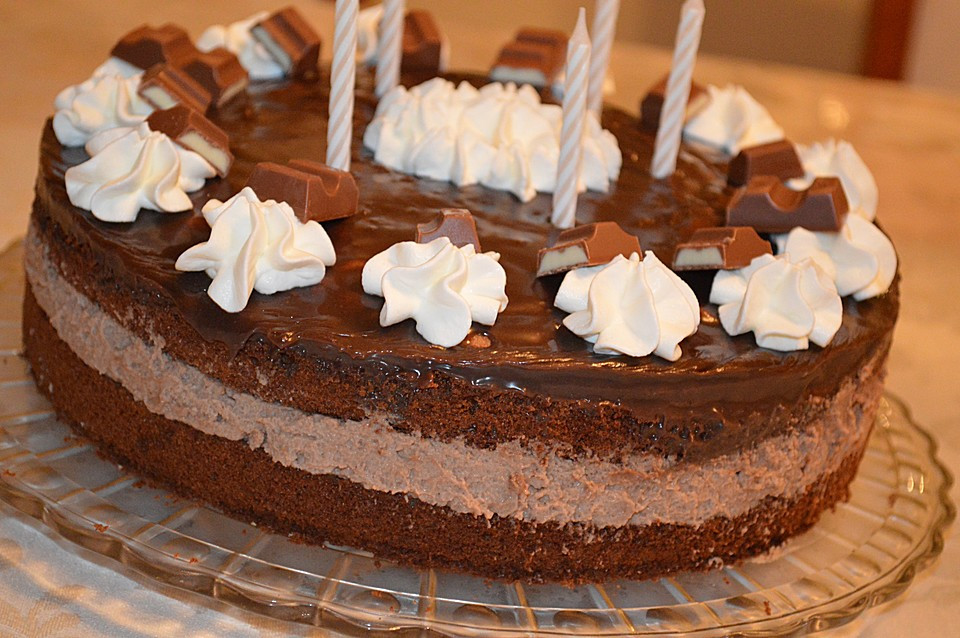 Kinderschokolade Hochzeitstorte
 Kinderschokolade Torte Rezept mit Bild von Perniyan