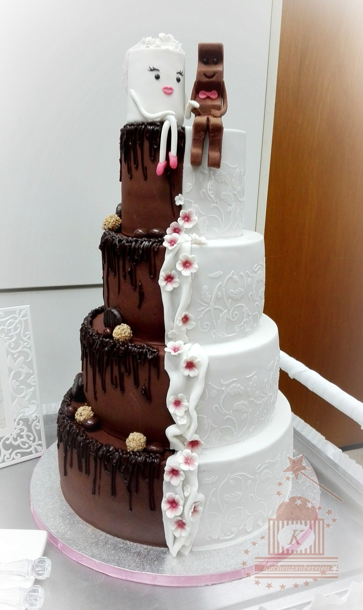 Kinderschokolade Hochzeitstorte
 wedding cake Milky & Schoki