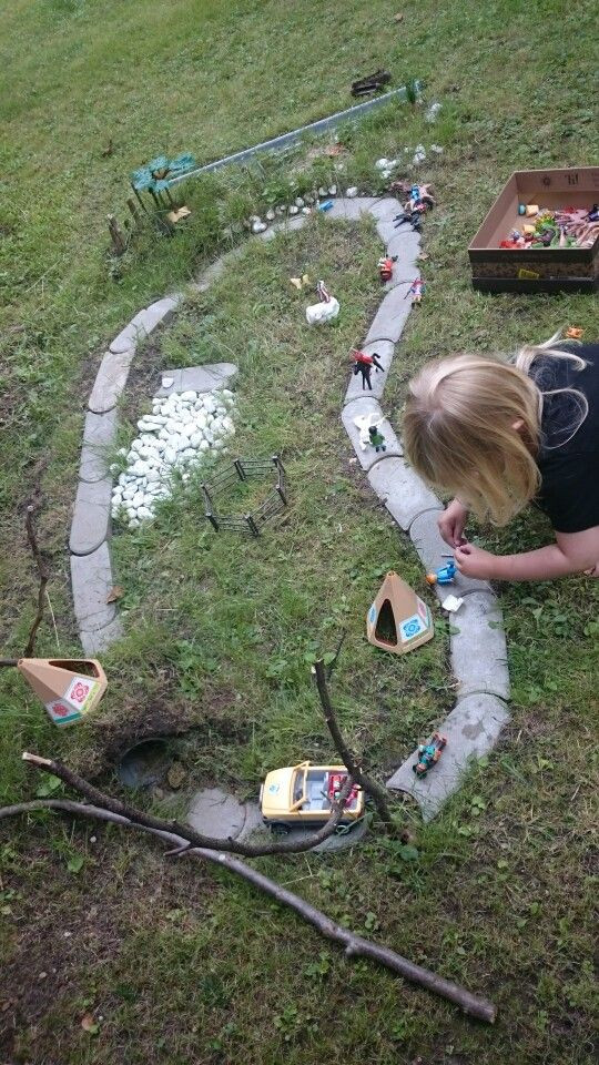 Kinderspielzeug Garten
 Kinder im Garten Idee zum spielen