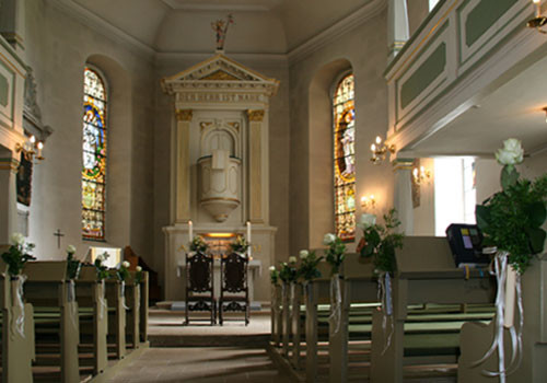 Kirche Hochzeit
 Hochzeit Blumenschmuck für Kirche