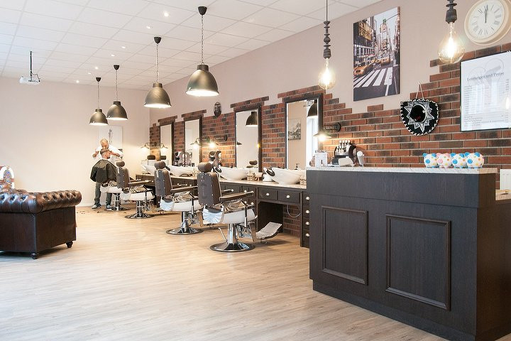 Köln Maniküre
 Barbershop Tiraschci