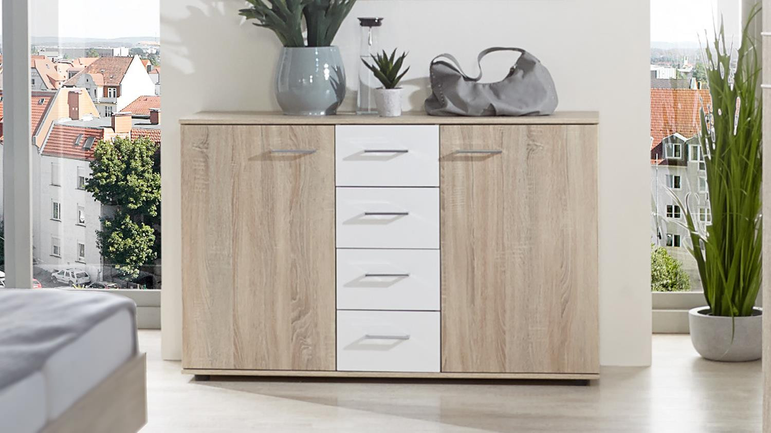 Kommode Eiche Sägerau
 Kommode Petra Sideboard in Eiche Sägerau und Alpinweiß