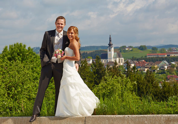 Kyrie Hochzeit
 HOCHZEIT ein besonderer Tag wir gehören zum guten Ton