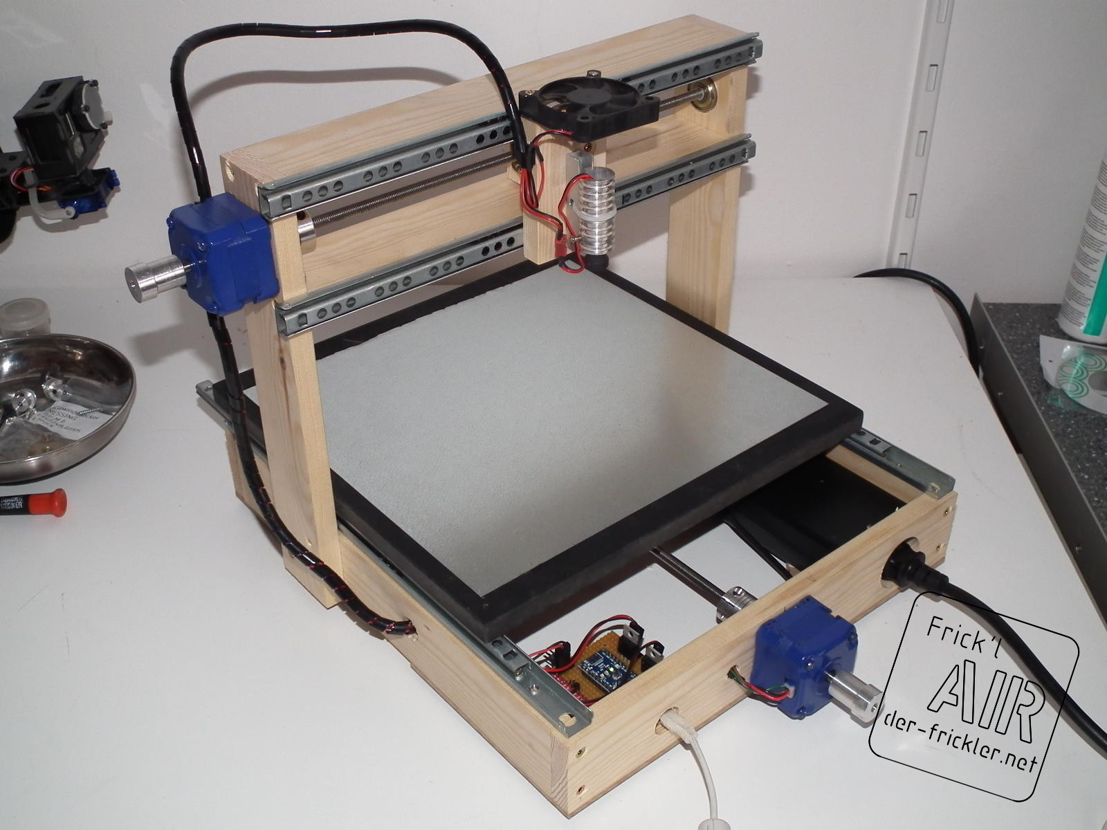 Laser Cutter Diy
 CNC Laser Gravierer [der frickler]