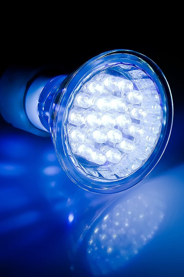 Led Licht Schädlich
 LED Lampen fördern Makuladegeneration