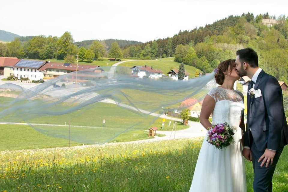 Luthers Hochzeit 2019 Programm
 Wirtshaus Neurandsberg Gasthof Restaurant Festsaal Bühne