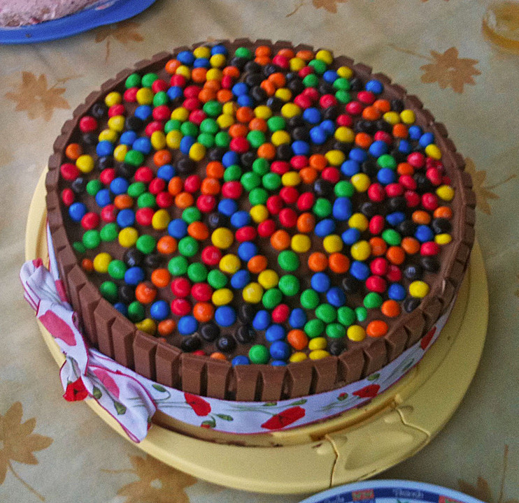 M Und M Kuchen
 Kitkat M&Ms Schokosahne Regenbogentorte von stellina4