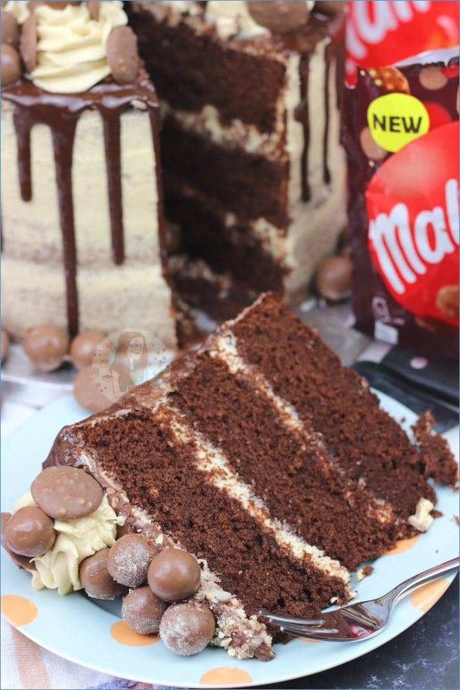 Malteser Kuchen
 Margarete Bahia Especial Para Festas Bolo Kit Kat