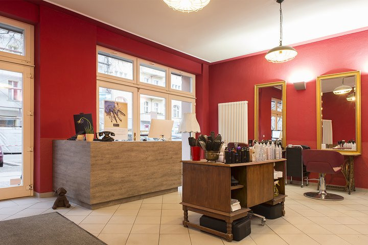 Maniküre Friedrichshain
 Friseur Zimatre