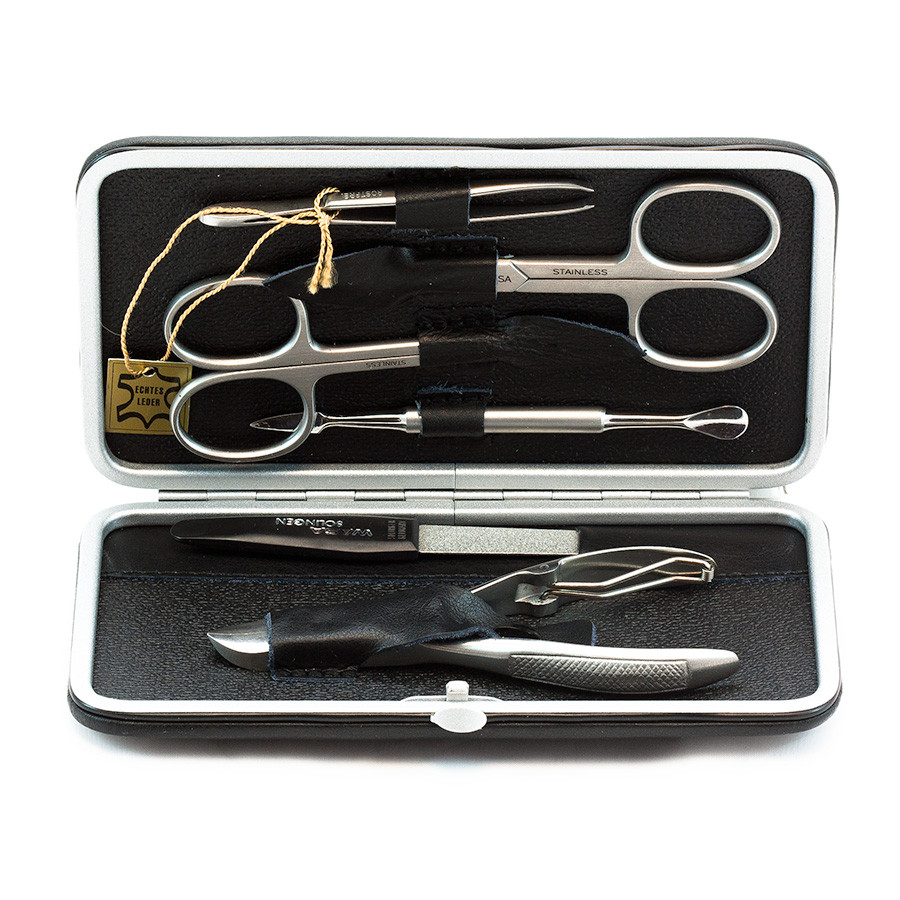 Maniküre Sets
 Manicure and Pedicure Tools Every Man Should Have