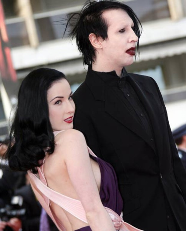 Marilyn Manson Dita Von Teese Hochzeit
 Warum habt ihr euch rennt fem