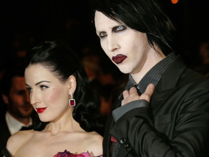 Marilyn Manson Dita Von Teese Hochzeit
 Manson Ex Frau und Party Praline Dita von Teese n tv