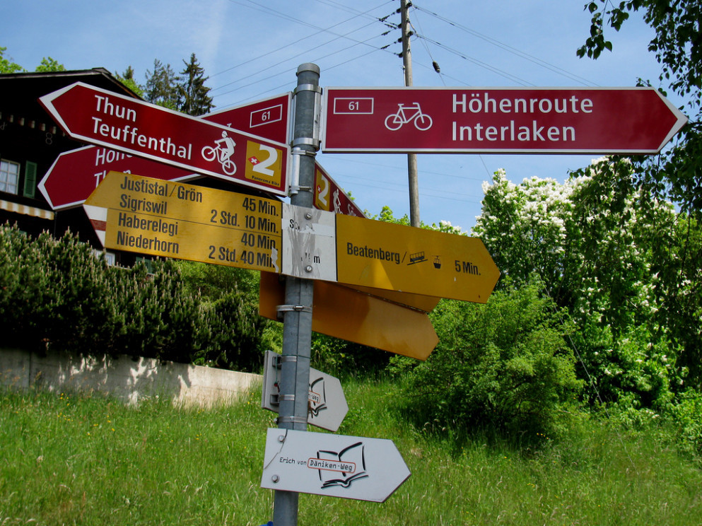 Merci Tafel
 Den Hintergrund Von Merci Tafel Jetzt Verstehen Merci