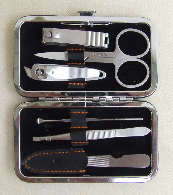 Nagel Maniküre Set
 CB007 Nagel etui cassette pedicure manicure set