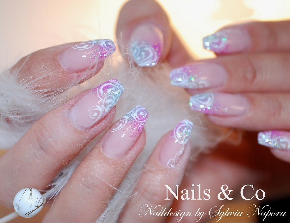 Nageldesign Ausgefallen Glitzer
 Nageldesign Ausgefallen Glitzer FQO79