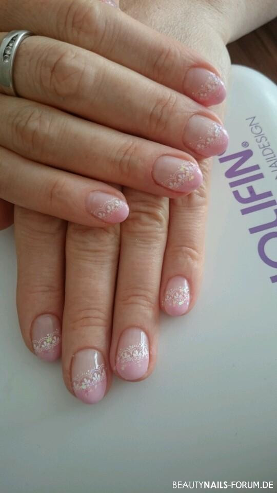 Nageldesign Baby
 Stamping mit Glitter in rosa weiß Nageldesign