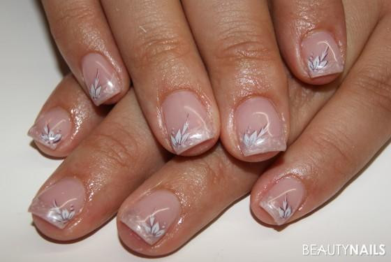 Nageldesign Beige
 Wedding Beige Nageldesign