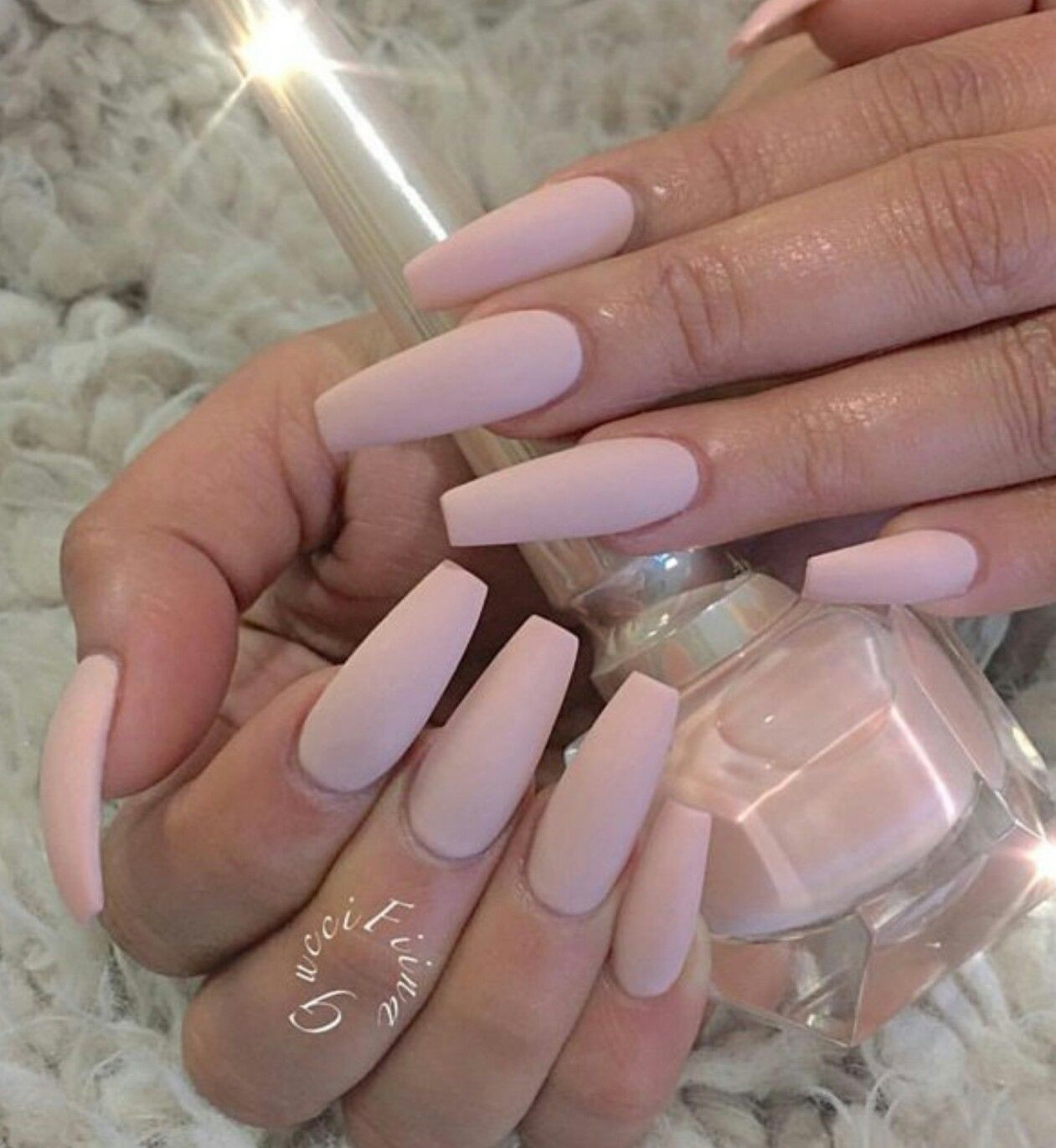 Nageldesign Beige
 Beige matte Nails Pinterest