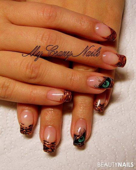 Nageldesign Buch
 Malerei Tiger von Maleola Nageldesign