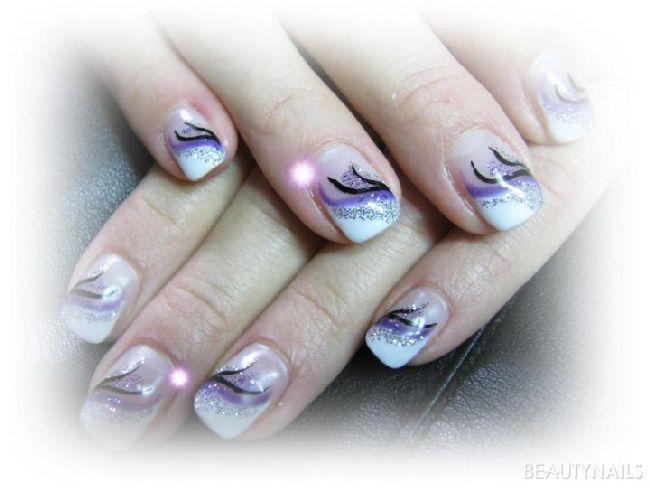 Nageldesign Elegant
 Elegant lila Nageldesign