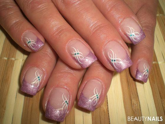 Nageldesign Flieder
 Flieder Nr 2 Nageldesign