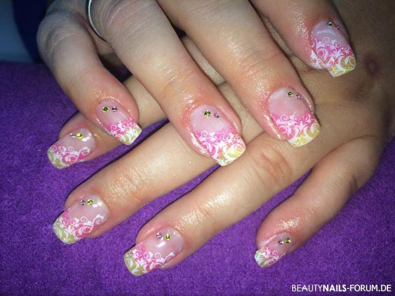 Nageldesign Freiburg
 Bilder In Pink pink funhouse 9 bild foto fan lexikon