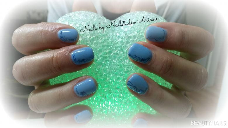 Nageldesign Fullcover Blau
 fullcover blau Gelnägel