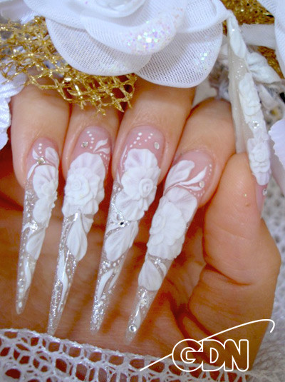 Nageldesign Galerie Hochzeitsnägel
 Nageldesign Stiletto weiss Hochzeitsnägel