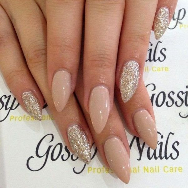 Nageldesign Galerie Sommer
 Nageldesign Sommer diskrete Nagellackfarben als