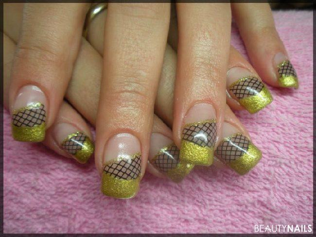 Nageldesign Gold Schwarz
 gold mit schwarz Nageldesign