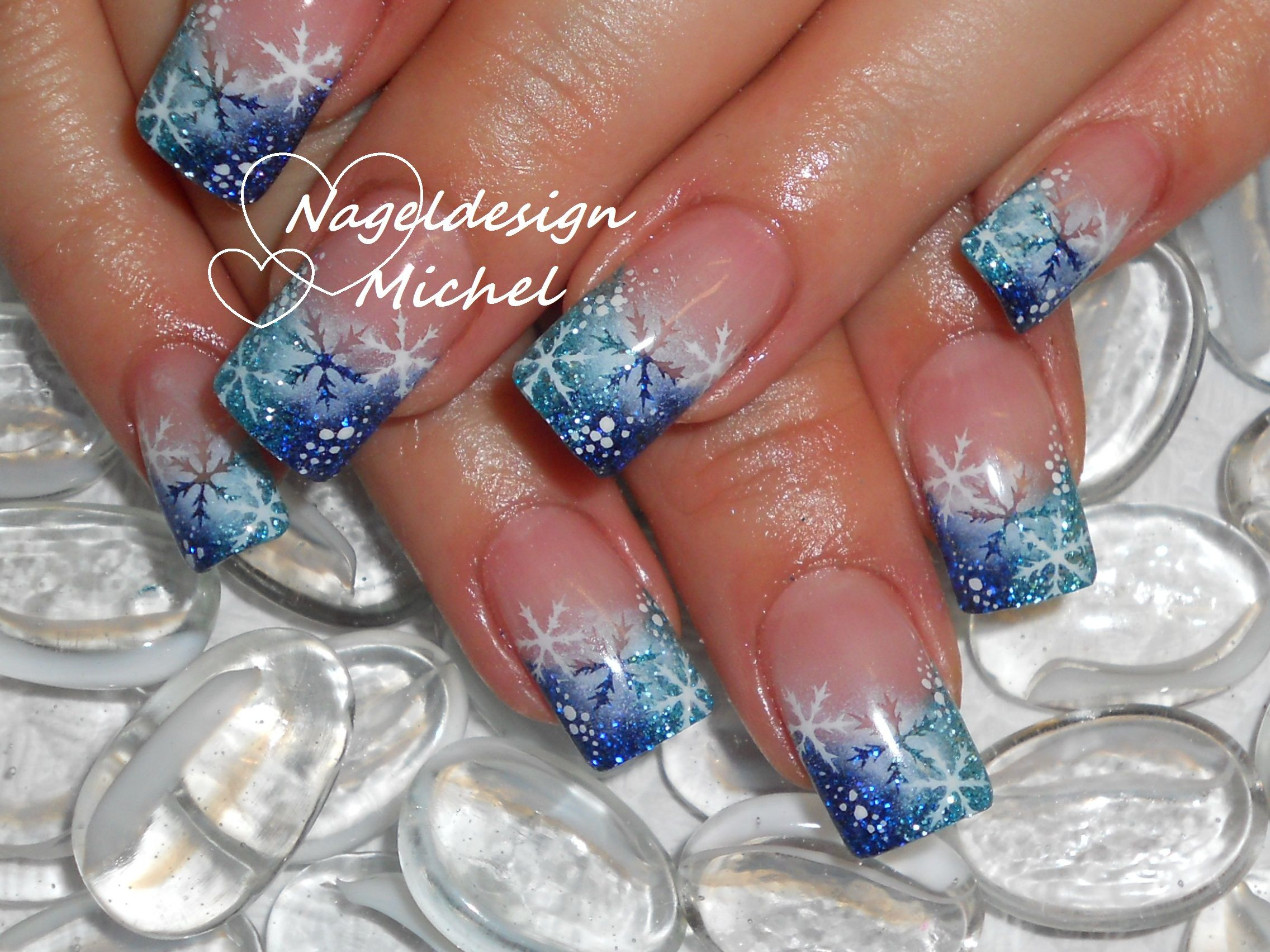 Nageldesign Mainz
 Winternails in Mainz bei Ihrem Nagelstudio Naildesign Michel