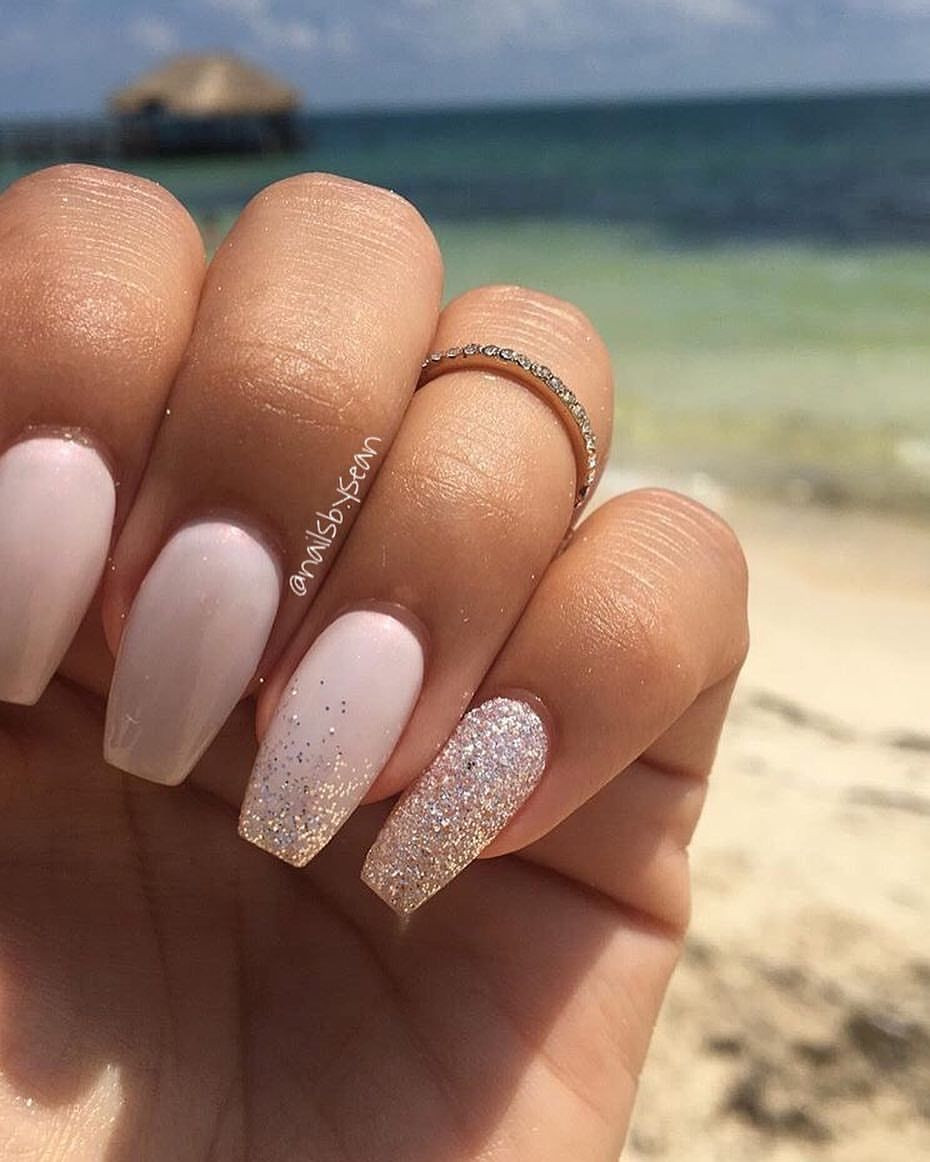 Nageldesign Natural
 Pretty set by Sean at NG Studio City nail nails nailart