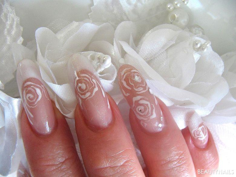 Nageldesign Rosen
 Brautnägel Rosen Nageldesign