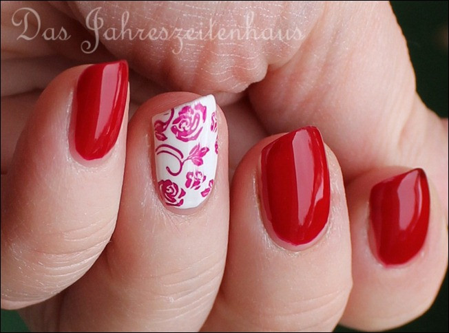 Nageldesign Rosen
 Dezentes Valentins Nageldesign Roses are Red