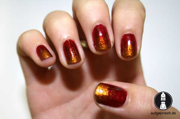 Nageldesign Rot Gold
 rot gold verlauf 1 aufgepinselt