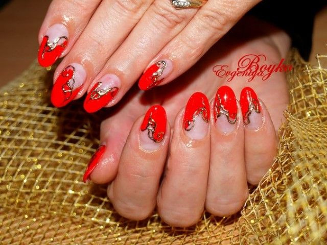 Nageldesign Rot Gold
 Evgeniya s künstliche fingernägel muster Rot Gold