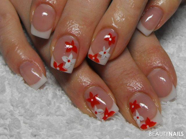 Nageldesign Rot Weiß
 Rot weiss Blumen Nageldesign Gelnägel