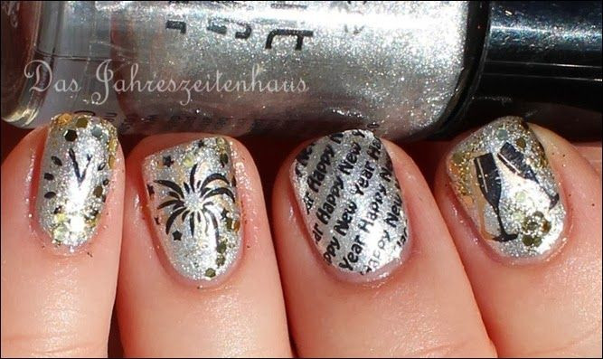 Nageldesign Silvester Glitzer
 Nageldesign Silvester Feuerwerk Sektgläser Glitzer 3