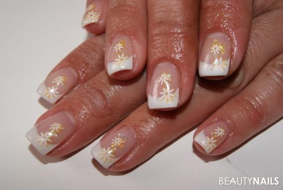 Nageldesign Sommernägel
 schlichte Sommernägel Nageldesign